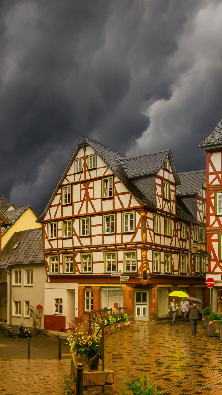 Wetzlar, Edificio, Propiedad, Ventana, Agua. Wallpaper in 750x1334 Resolution