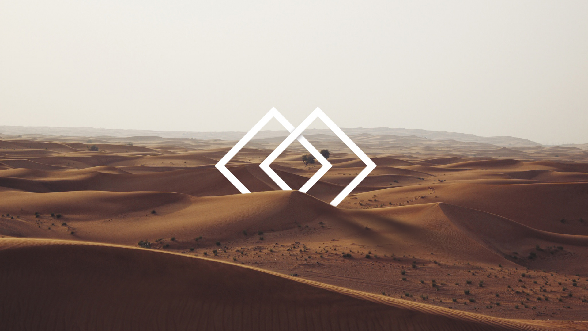 Weißes Hölzernes Rettungsschwimmerhaus Auf Braunem Sand. Wallpaper in 1920x1080 Resolution