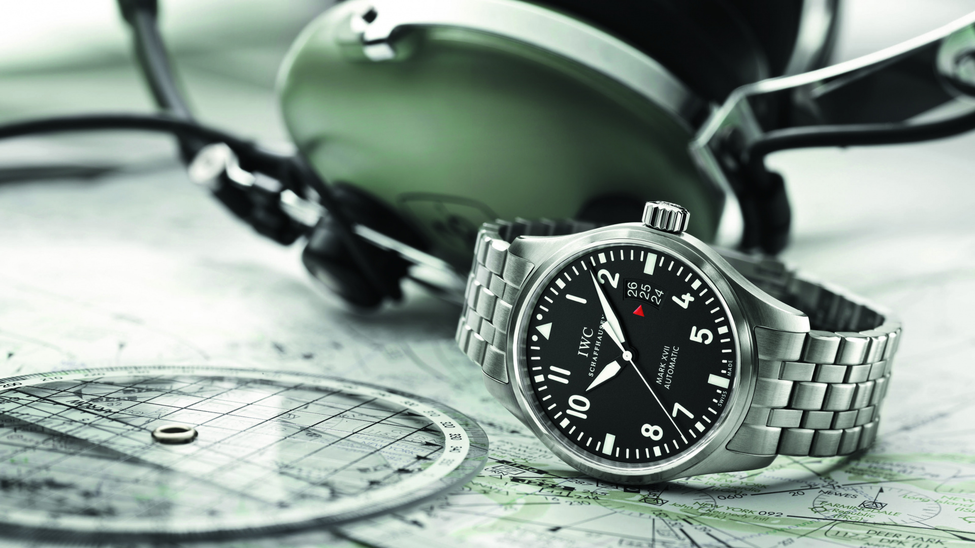 Montre Analogique Argent et Noir. Wallpaper in 1920x1080 Resolution