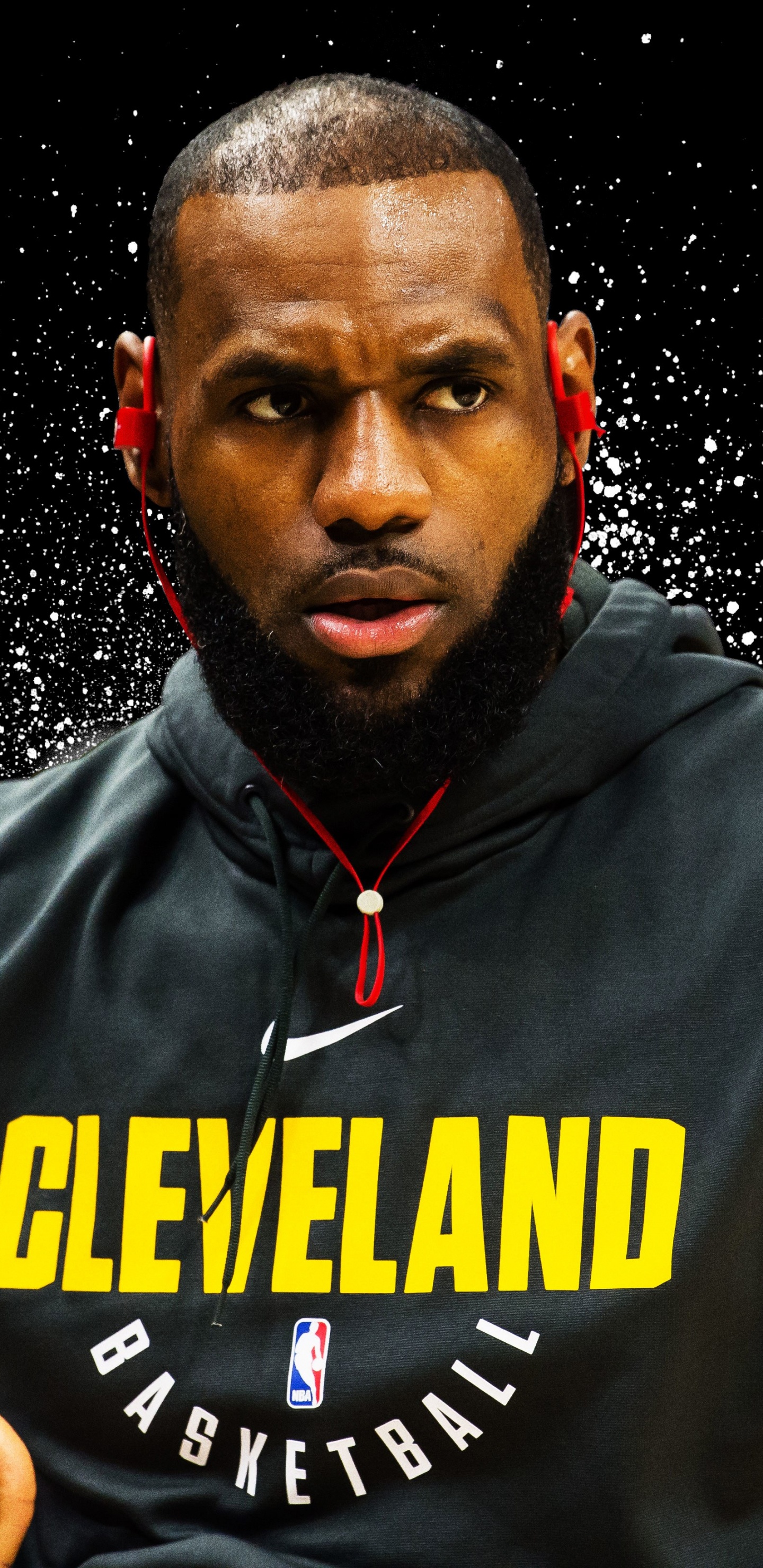 Hombre en Camiseta Negra y Amarilla Con Cuello Redondo. Wallpaper in 1440x2960 Resolution