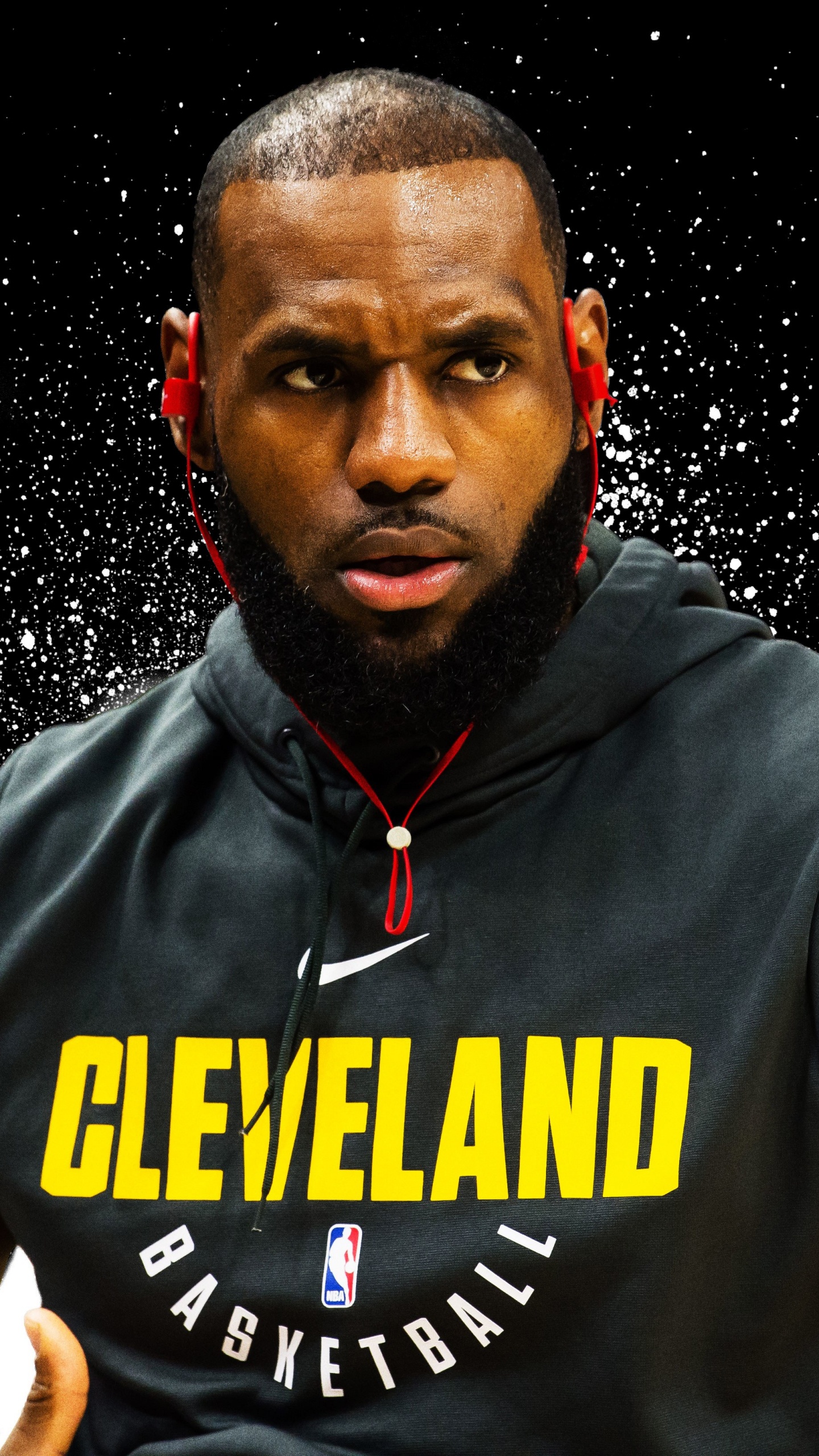 Man in Black and Yellow Crew Neck T-shirt. Wallpaper in 1440x2560 Resolution