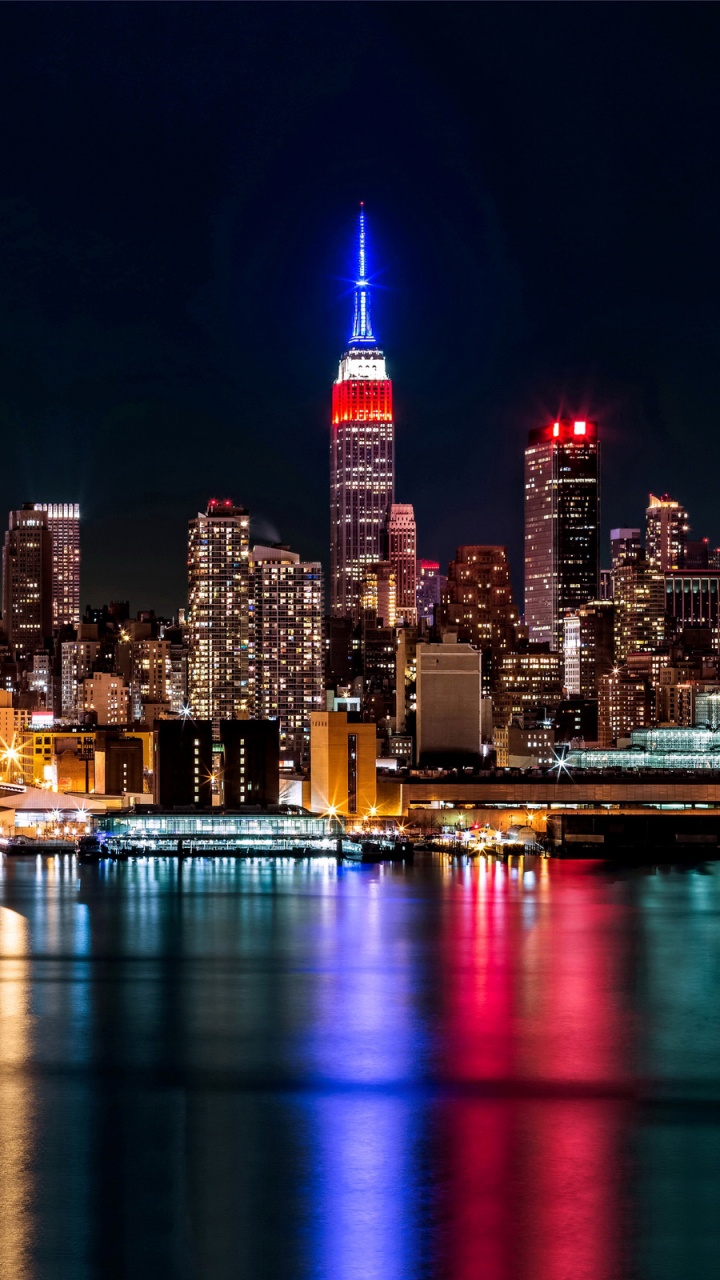 Skyline Der Stadt Bei Nacht Night. Wallpaper in 720x1280 Resolution