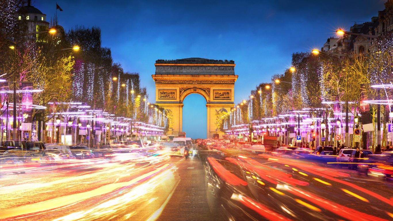 Photographie en Accéléré de Voitures Sur la Route Pendant la Nuit. Wallpaper in 1366x768 Resolution