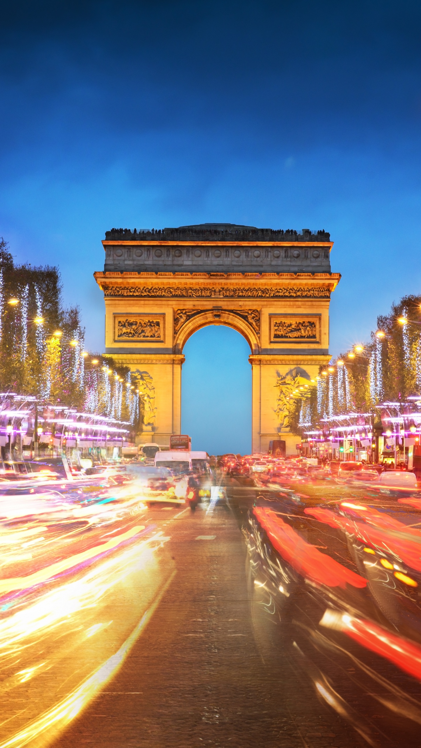 Photographie en Accéléré de Voitures Sur la Route Pendant la Nuit. Wallpaper in 1440x2560 Resolution