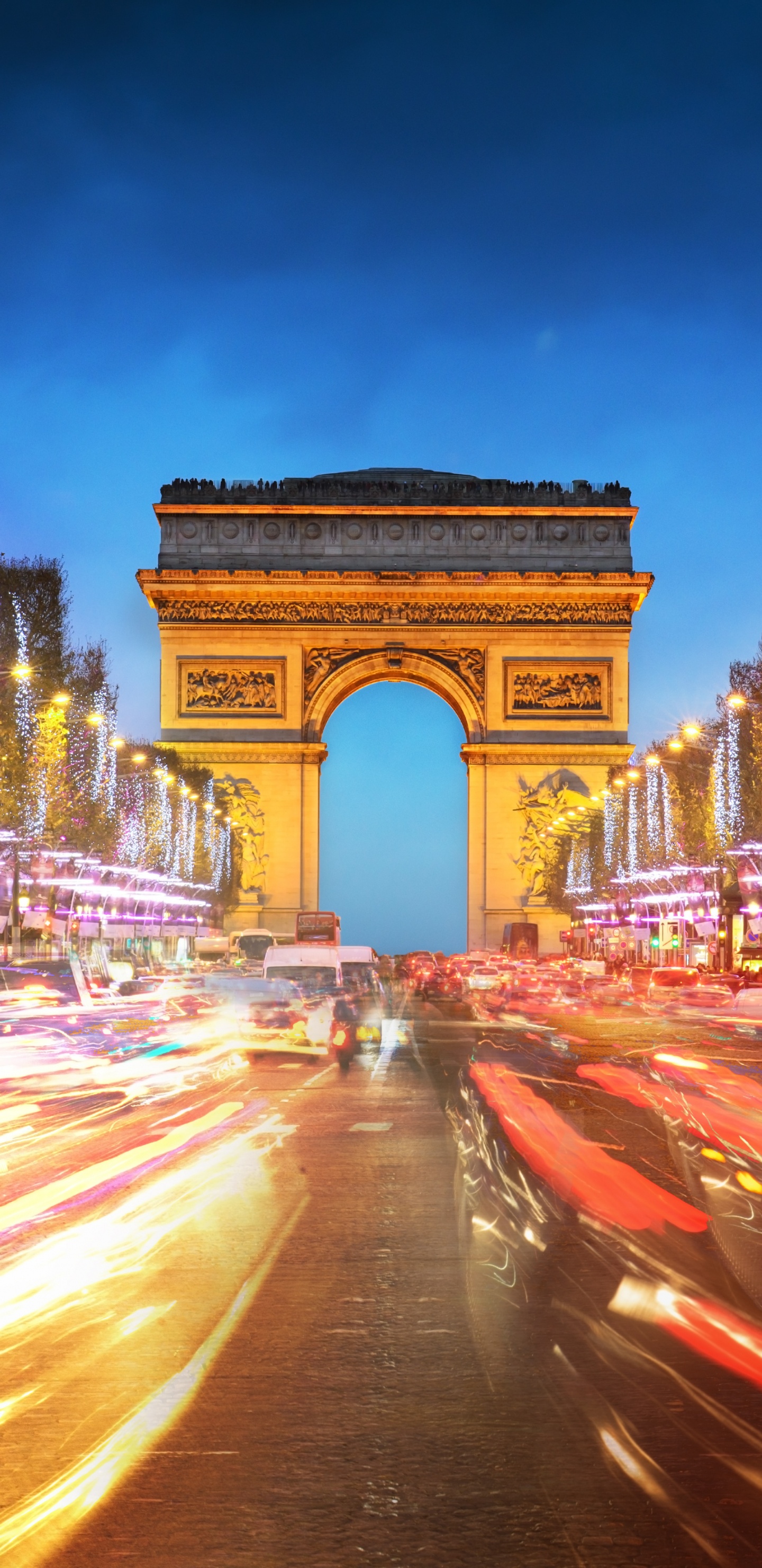 Photographie en Accéléré de Voitures Sur la Route Pendant la Nuit. Wallpaper in 1440x2960 Resolution