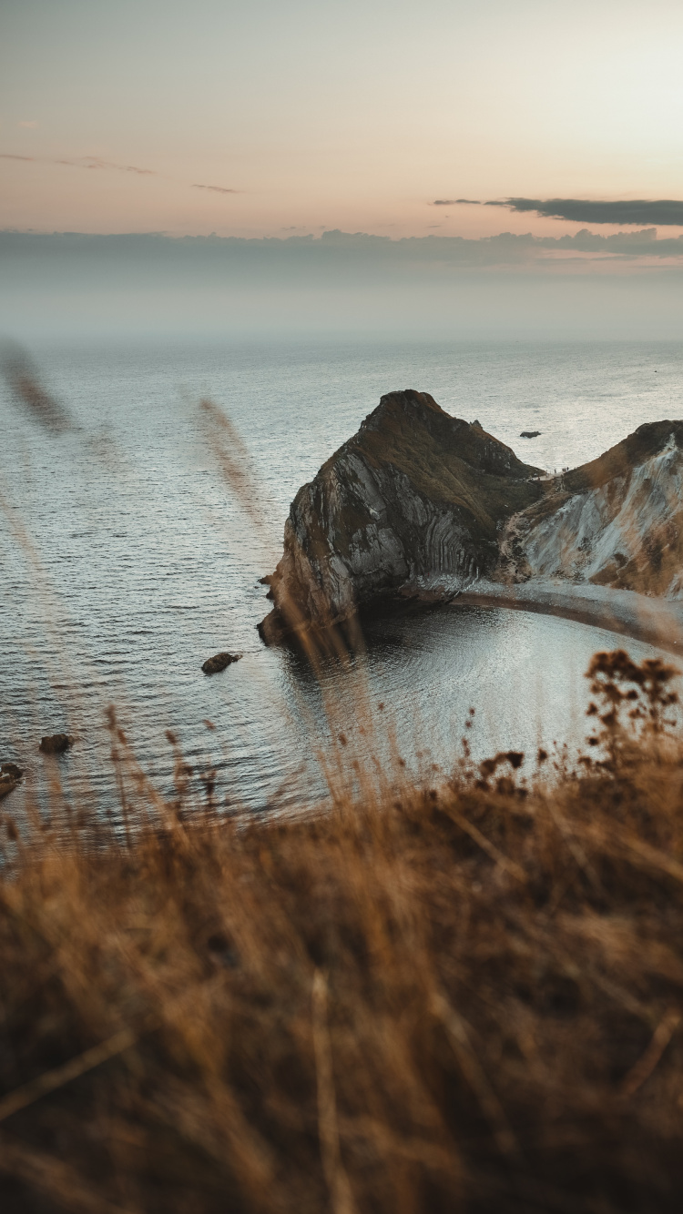 Body of Water, Sea, Nature, Water, Coast. Wallpaper in 750x1334 Resolution