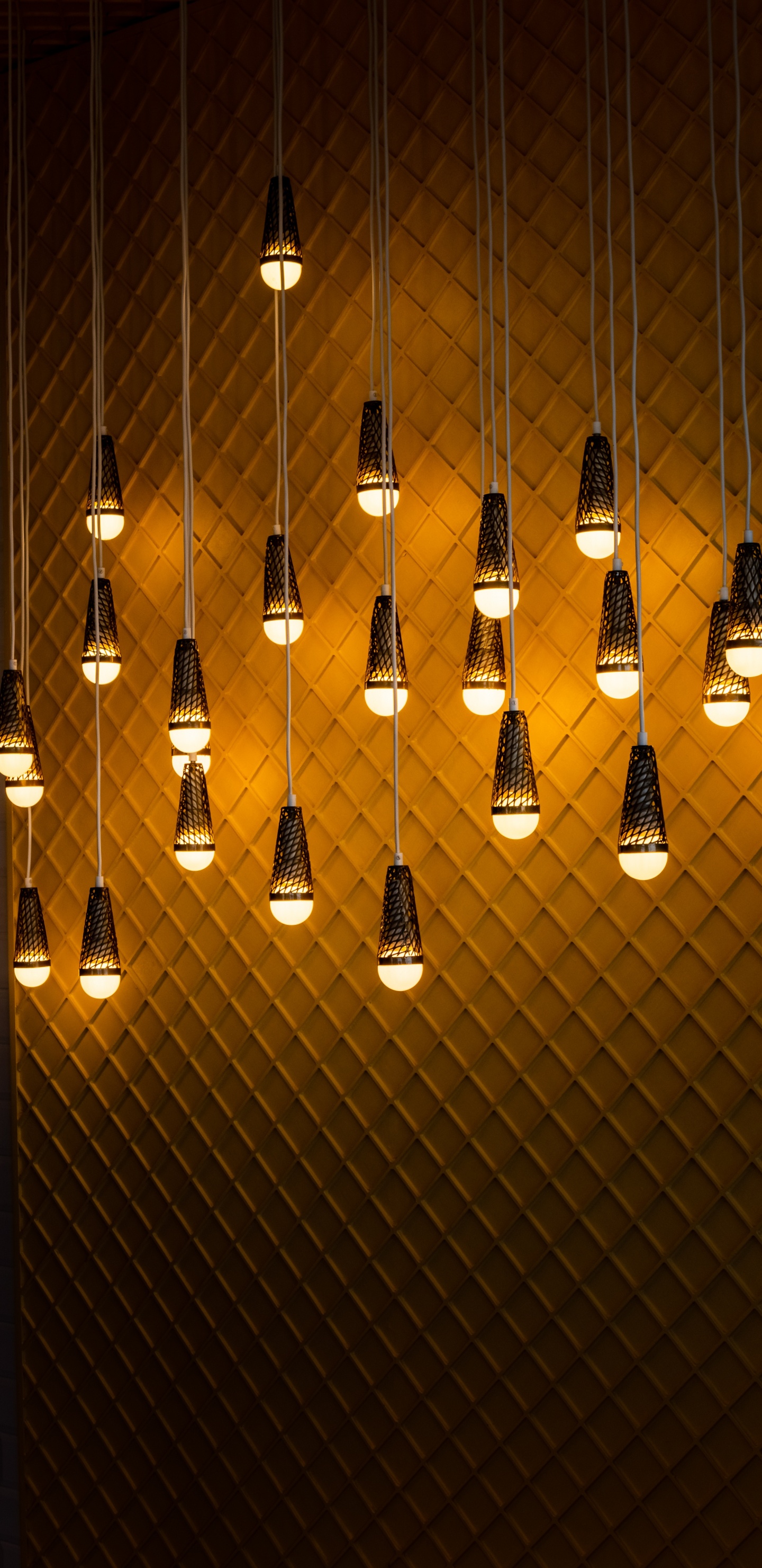 Decoración de la Pared de la Cruz de Madera Marrón. Wallpaper in 1440x2960 Resolution