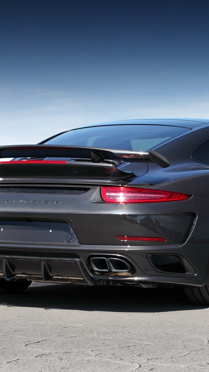 Schwarzer Porsche 911 Auf Grauem Bürgersteig. Wallpaper in 720x1280 Resolution