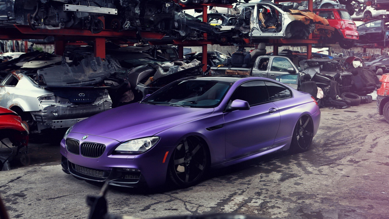 Purple Porsche 911 Parked in Garage. Wallpaper in 1280x720 Resolution