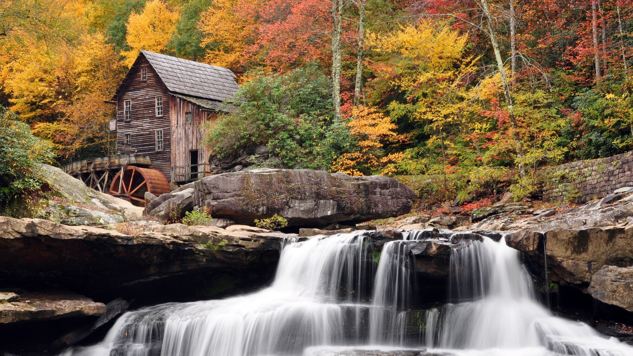 Brown Wooden House Near Waterfalls. Wallpaper in 1280x720 Resolution