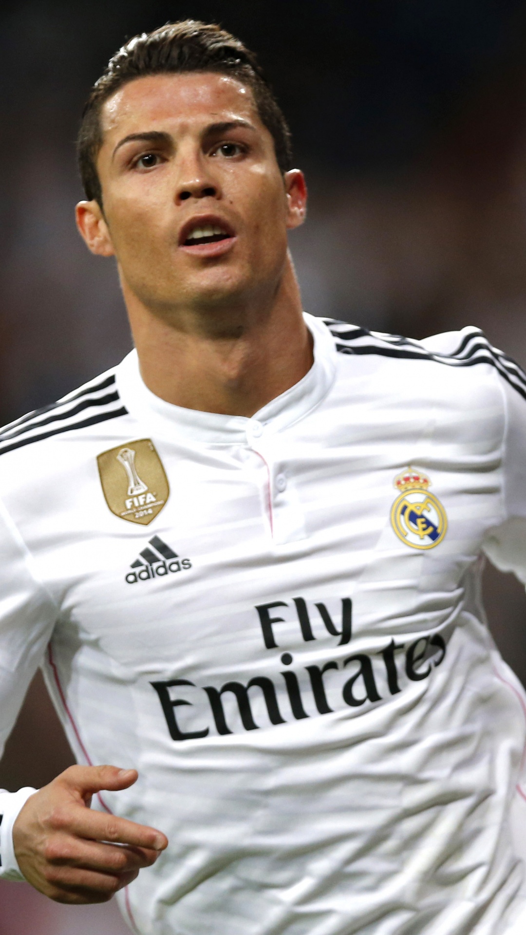 Hombre de Camiseta Blanca y Negra de Adidas.. Wallpaper in 1080x1920 Resolution