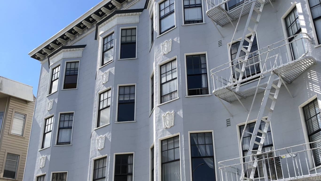 Architecture, Real Estate, Faade, Residential Area, Window. Wallpaper in 1366x768 Resolution