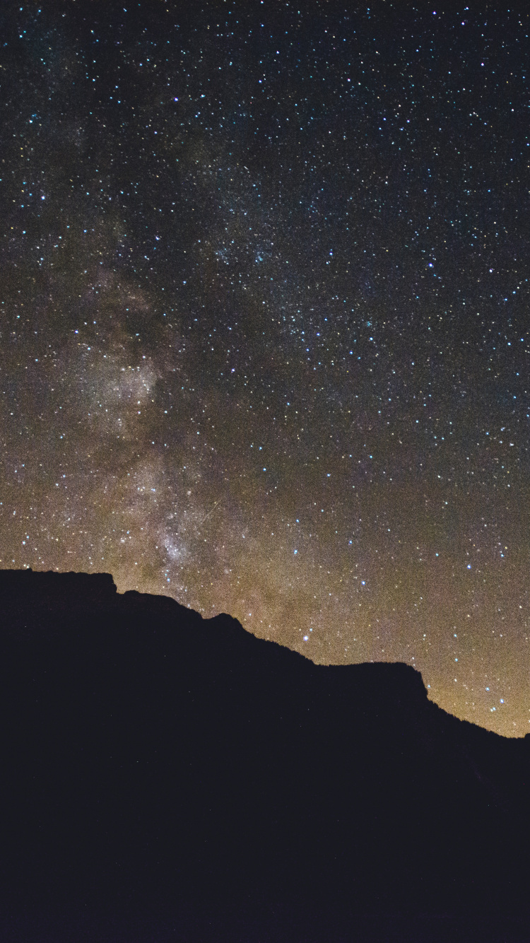 Silhouette of Mountain Under Starry Night. Wallpaper in 750x1334 Resolution