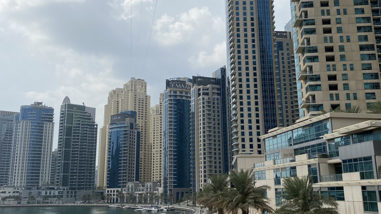 Dubai, Dubai Marina, Tower Block, Daytime, Condominium. Wallpaper in 1280x720 Resolution