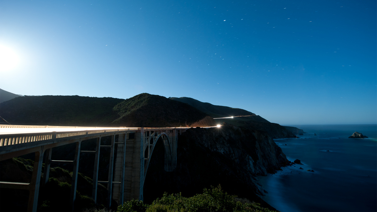 White Wooden Bridge Over Blue Sea During Daytime. Wallpaper in 1280x720 Resolution