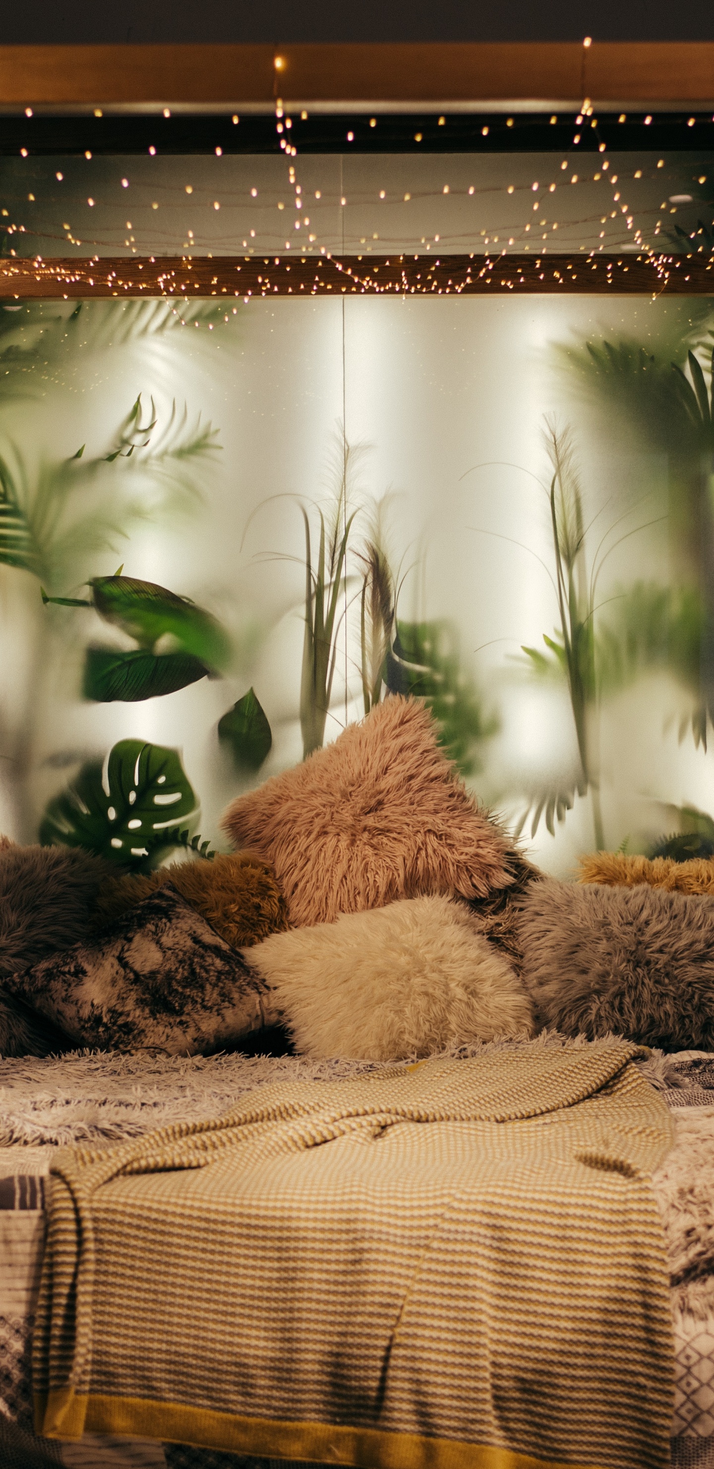 Chambre Cosy Romantique, Coucher, Chambre, Éclairage, Lit. Wallpaper in 1440x2960 Resolution