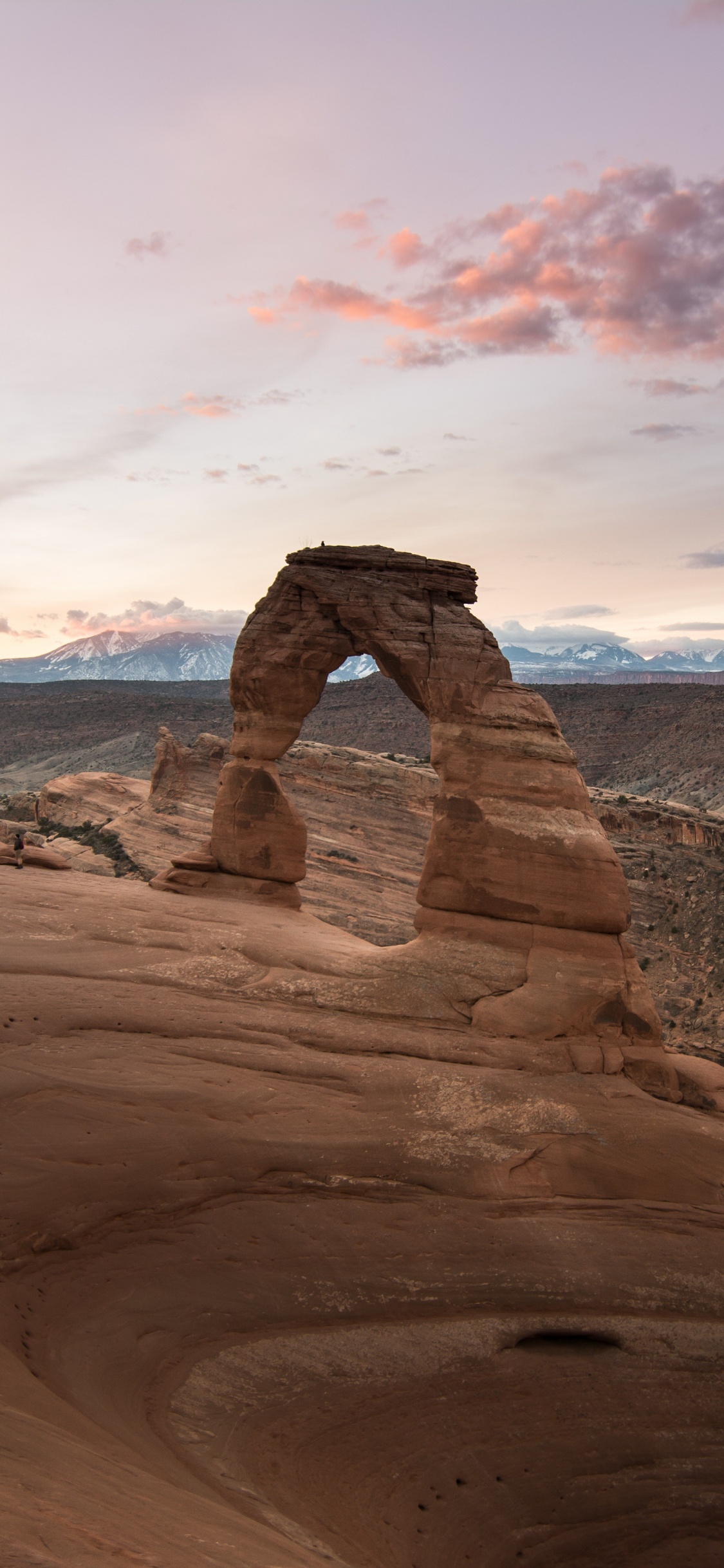 Arches National Park, Moab, Salt Lake City, Centre D'accueil de L'île Dans le Ciel, Voyage. Wallpaper in 1125x2436 Resolution