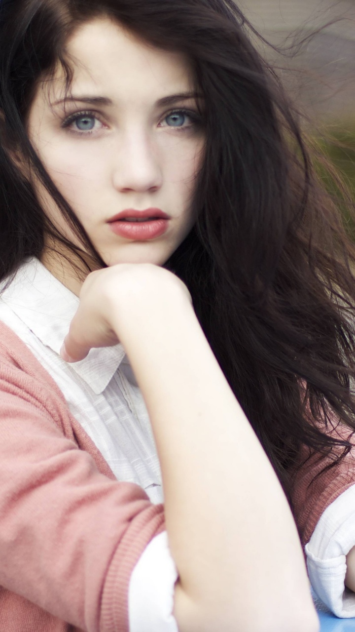 Mädchen Schwarze Haare Blaue Augen, Haar, Braune Haare, Augenfarbe, Lange Haare. Wallpaper in 720x1280 Resolution