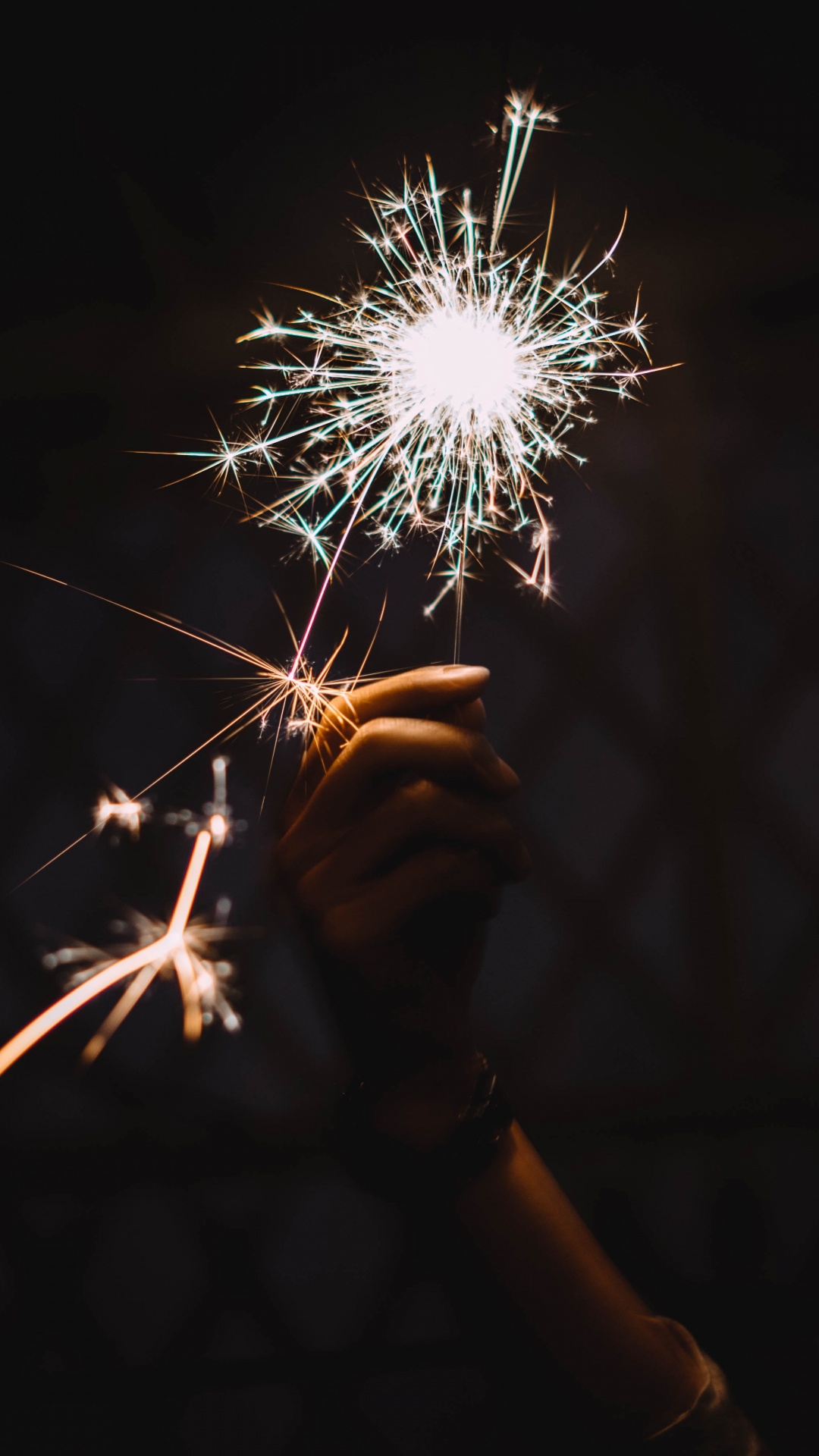 Feuer, Feuerwerk, Wunderkerze, Nacht, Diwali. Wallpaper in 1080x1920 Resolution