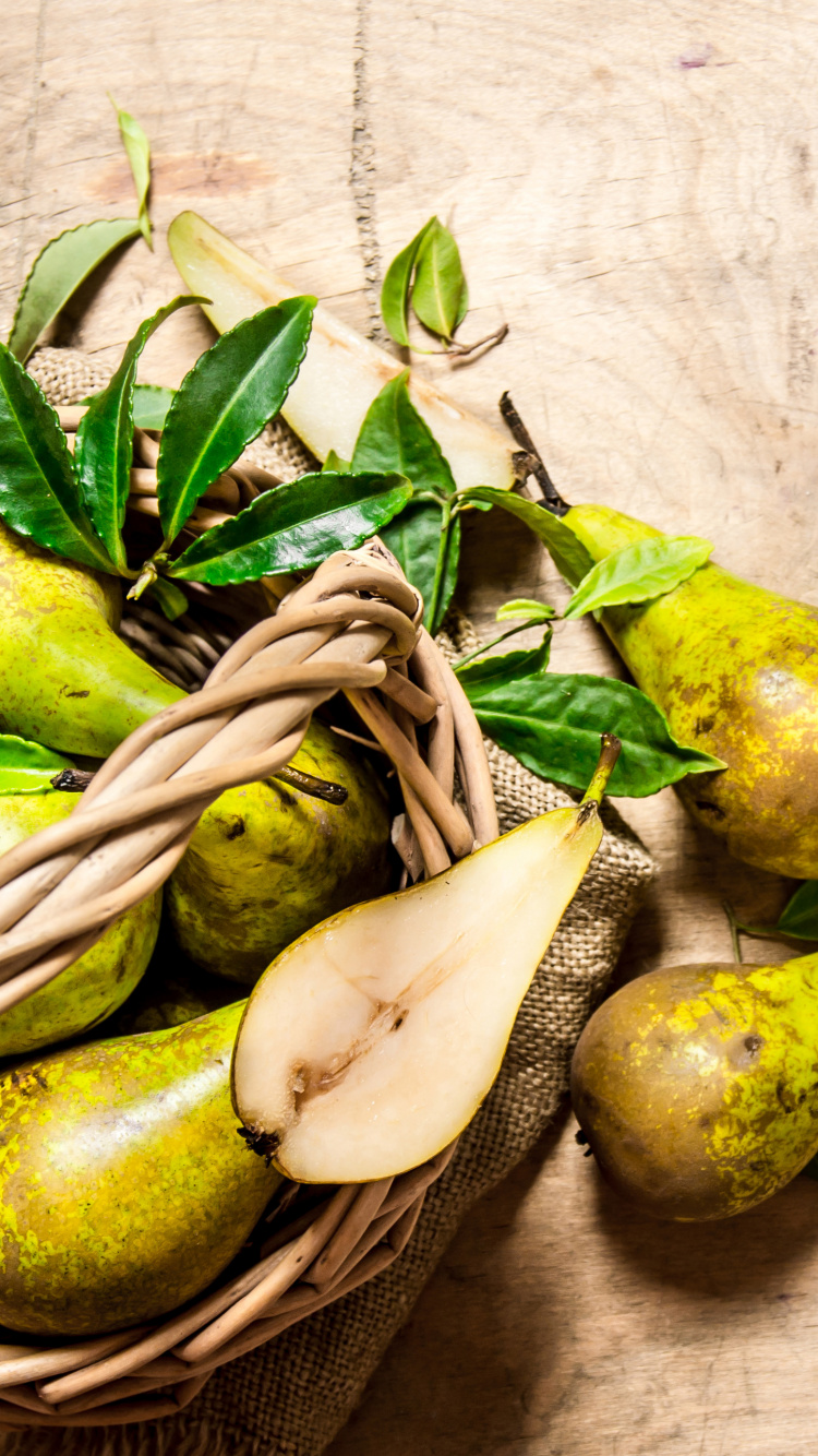 Green and Yellow Pear Fruit. Wallpaper in 750x1334 Resolution