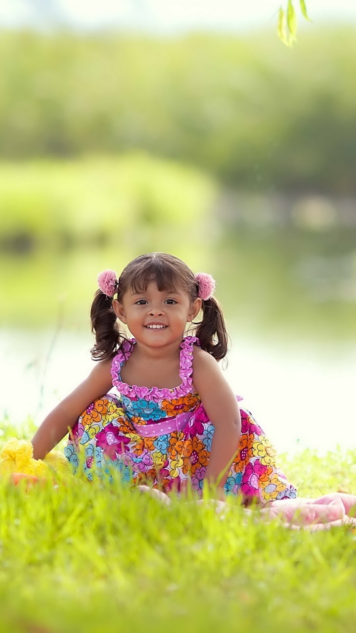 Enfant, Nature, Green, Bonheur, Beauté. Wallpaper in 720x1280 Resolution
