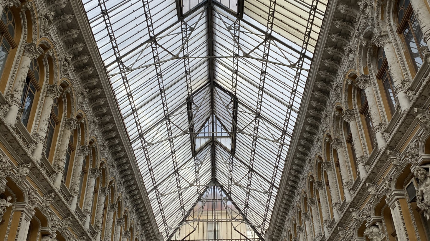 Passage Hotel, Classical Architecture, Faade, Tourist Attraction, Ceiling. Wallpaper in 1366x768 Resolution