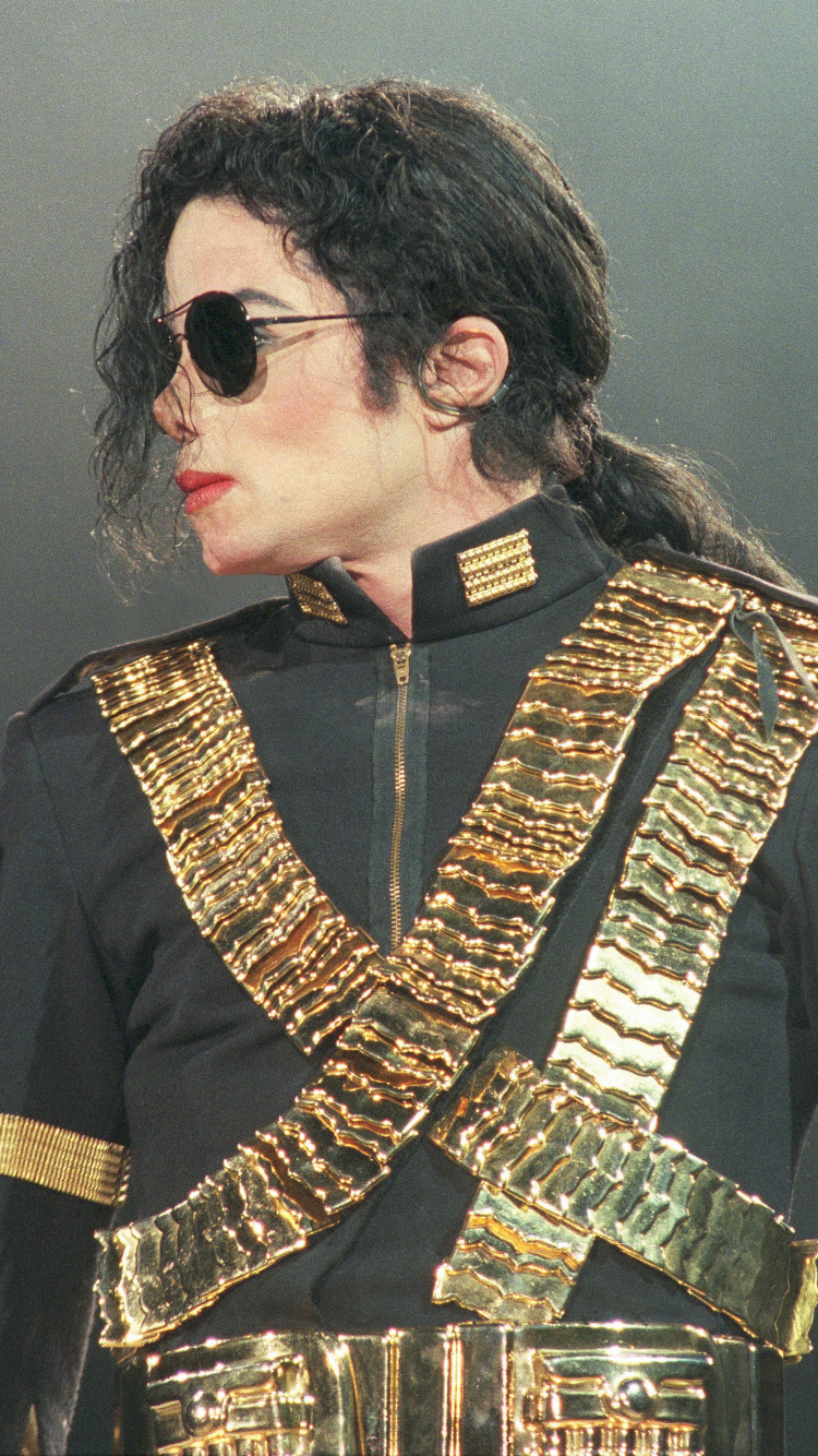 Michael Jackson, Neverland Verlassen, Der Tod Von Michael Jackson, Musiker, Mode. Wallpaper in 750x1334 Resolution