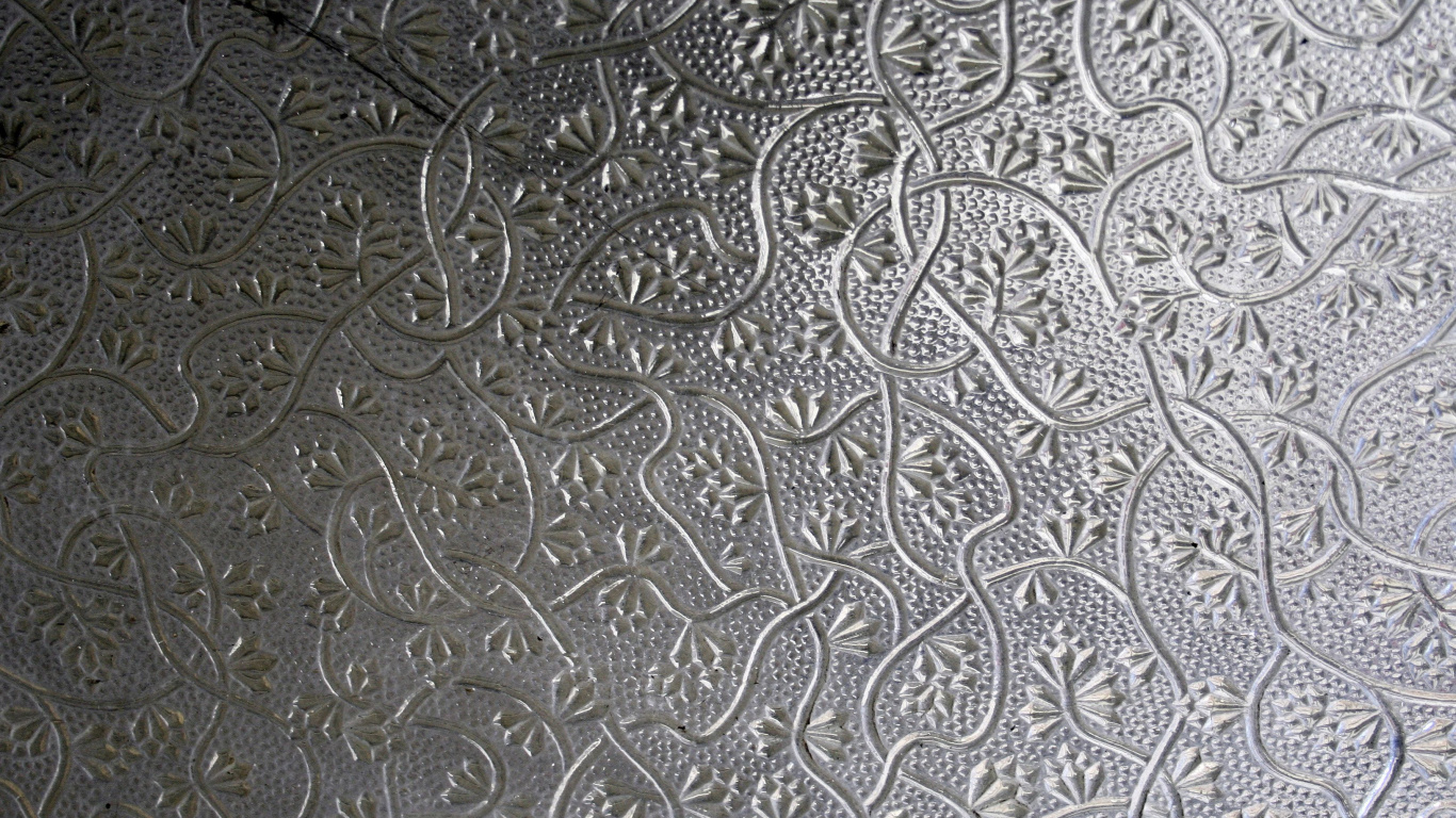 Weißes Und Graues Florales Textil. Wallpaper in 1366x768 Resolution