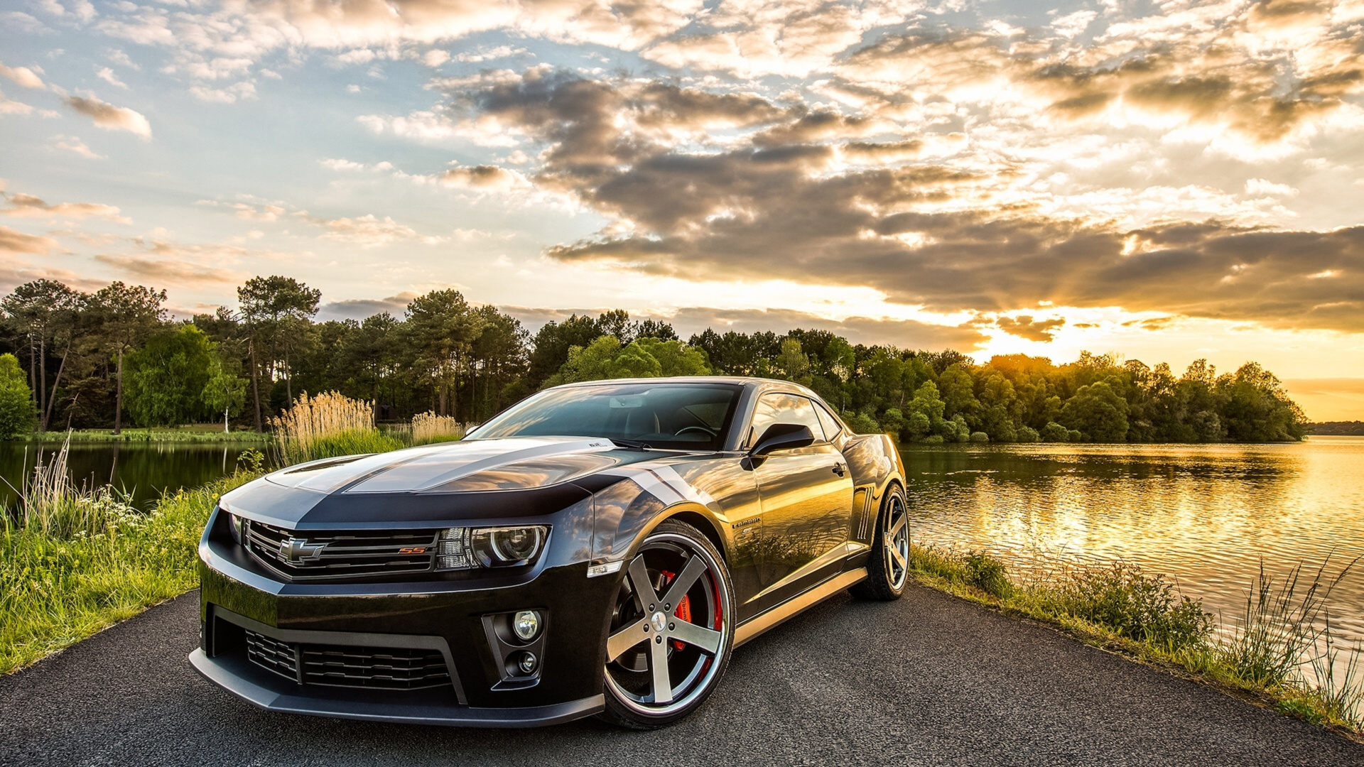 Mercedes Benz Coupé Noir Sur Route Pendant la Journée. Wallpaper in 1920x1080 Resolution