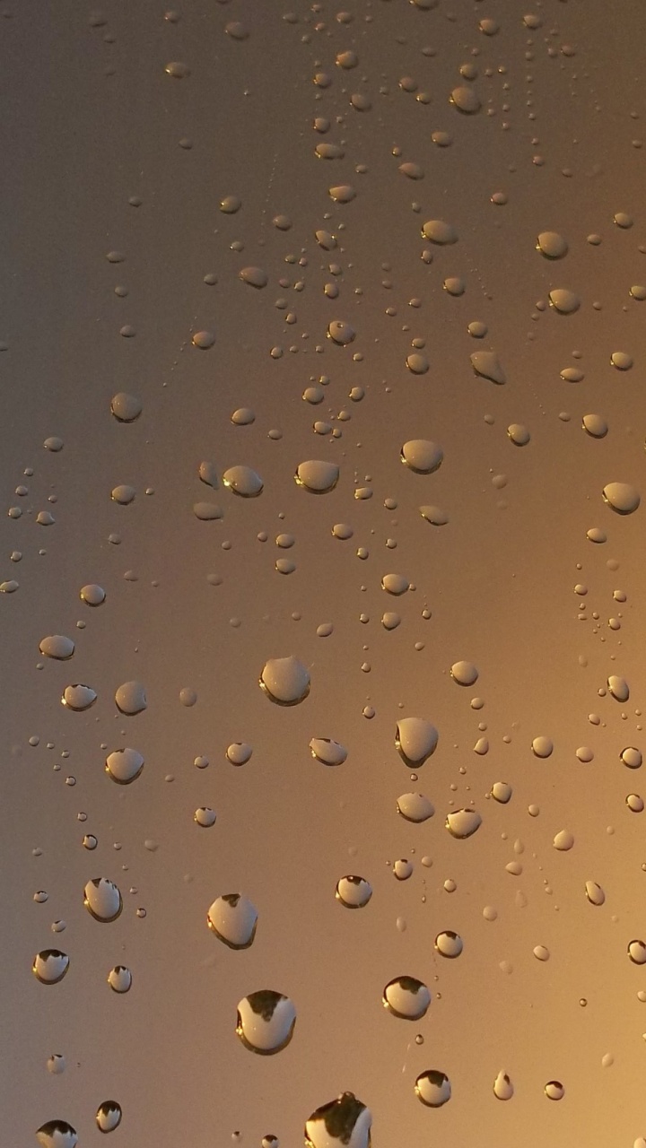 Water Droplets on Glass Window. Wallpaper in 720x1280 Resolution