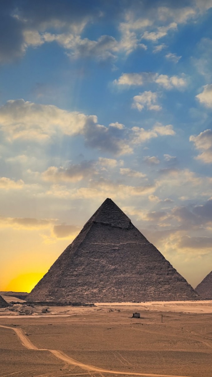 Brown Pyramid Under Blue Sky. Wallpaper in 720x1280 Resolution