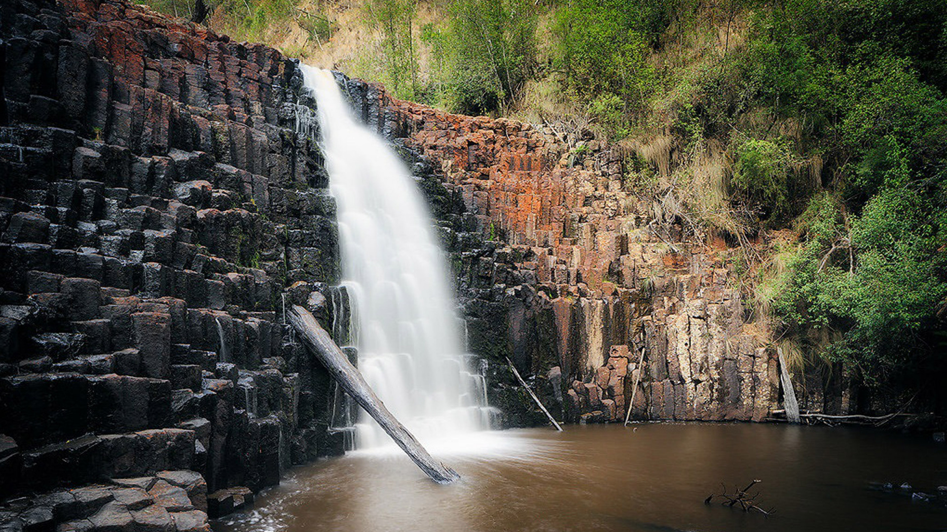 Water Falls on Brown Rocky Mountain. Wallpaper in 1920x1080 Resolution