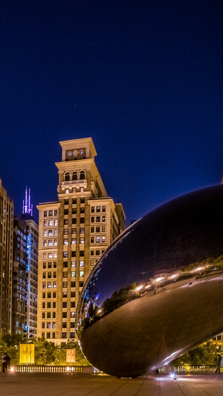 Horizon de la Ville Pendant la Nuit. Wallpaper in 720x1280 Resolution