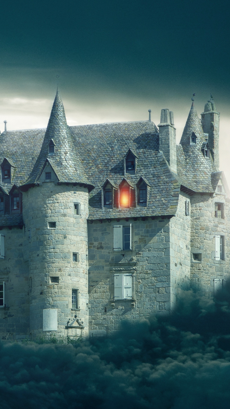 Grey Concrete Castle Under Grey Sky. Wallpaper in 750x1334 Resolution