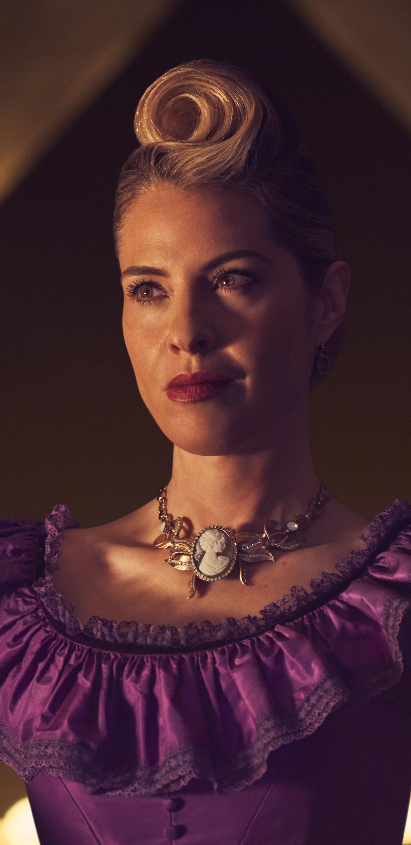 Woman in Purple and Black Dress. Wallpaper in 1440x2960 Resolution