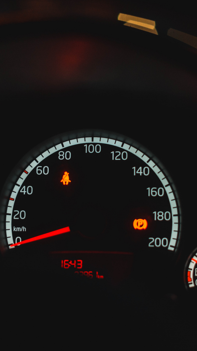 Black and Red Analog Speedometer. Wallpaper in 750x1334 Resolution