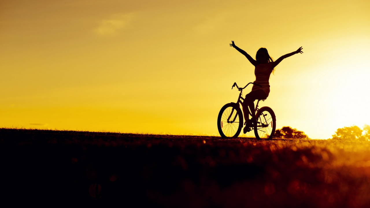 Chica en Bicicleta, Bicicleta, Ciclismo, Rueda, Neumatico. Wallpaper in 1280x720 Resolution