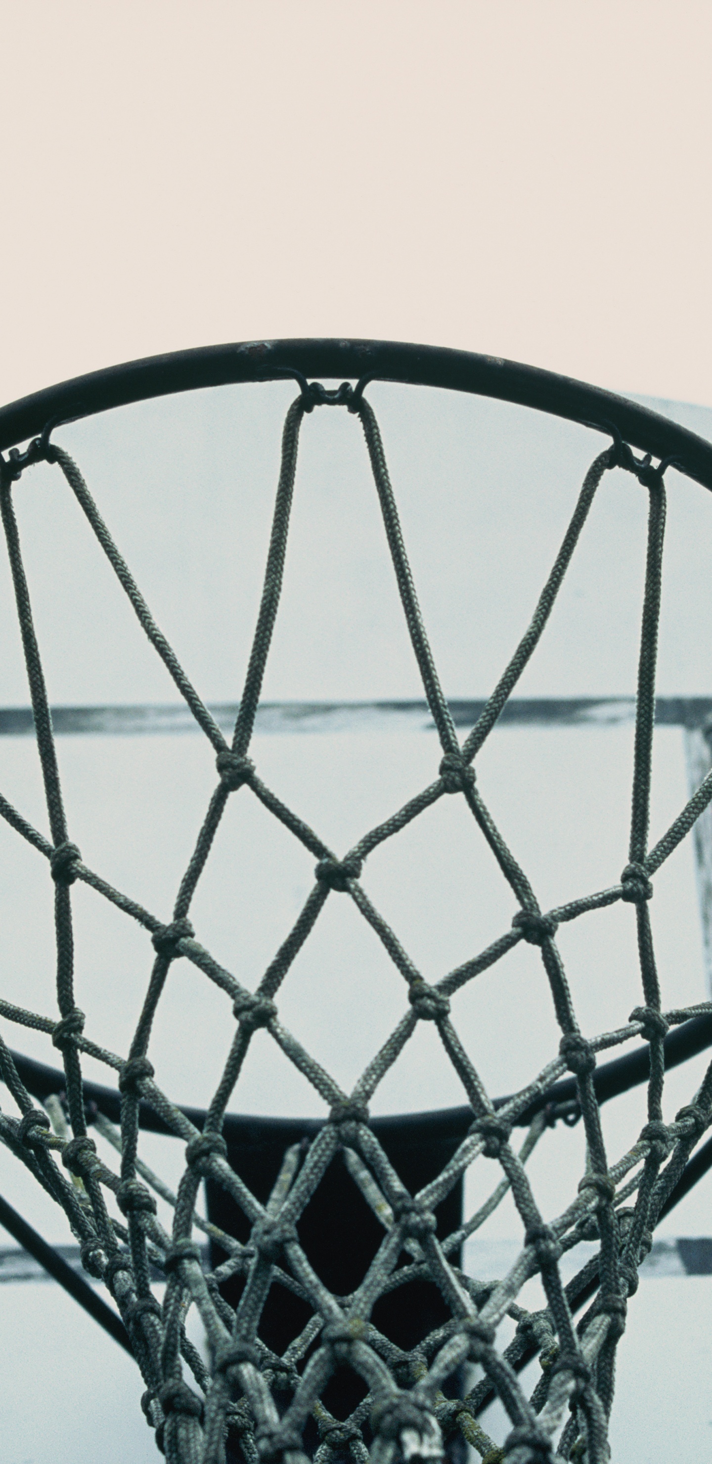 Black and White Basketball Hoop. Wallpaper in 1440x2960 Resolution