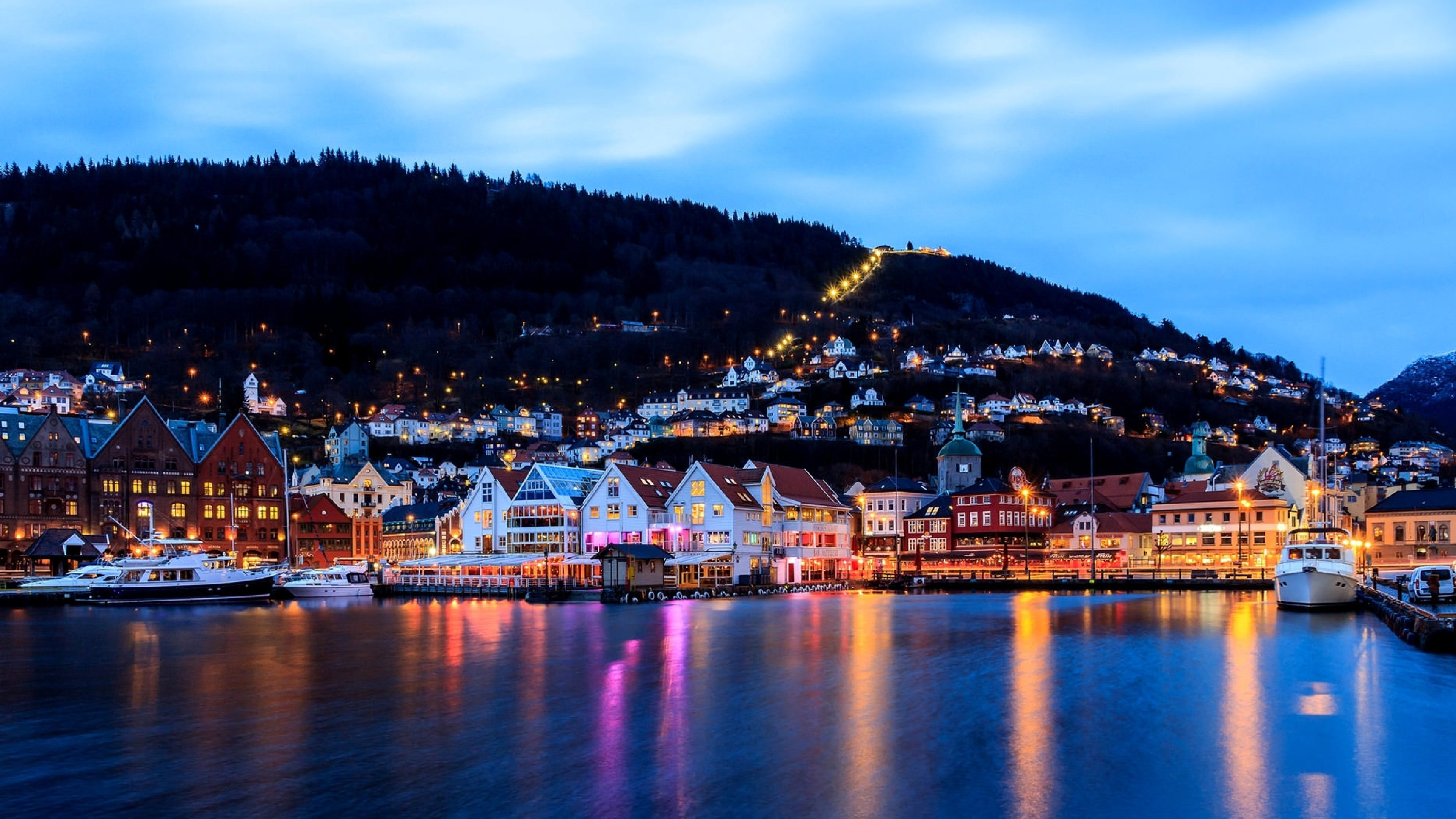 卑尔根, 海港, 城市, 反射, 晚上 壁纸 3840x2160 允许