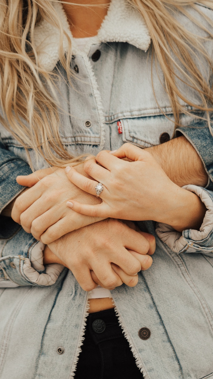 Hug, Couple, Denim, Jeans, Street Fashion. Wallpaper in 720x1280 Resolution