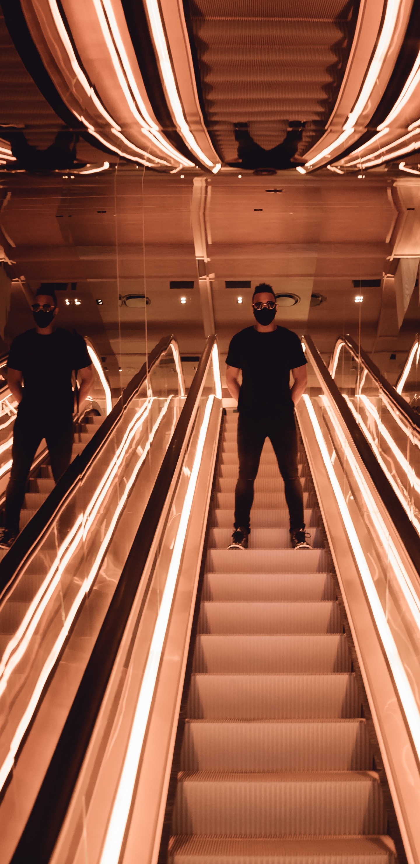 Grayscale Photo of a Escalator. Wallpaper in 1440x2960 Resolution