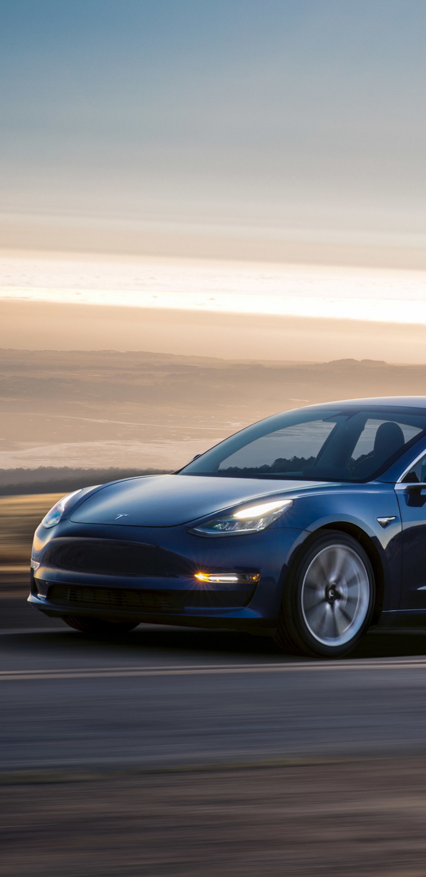 Porsche 911 Negro en la Carretera Durante el Día. Wallpaper in 1440x2960 Resolution