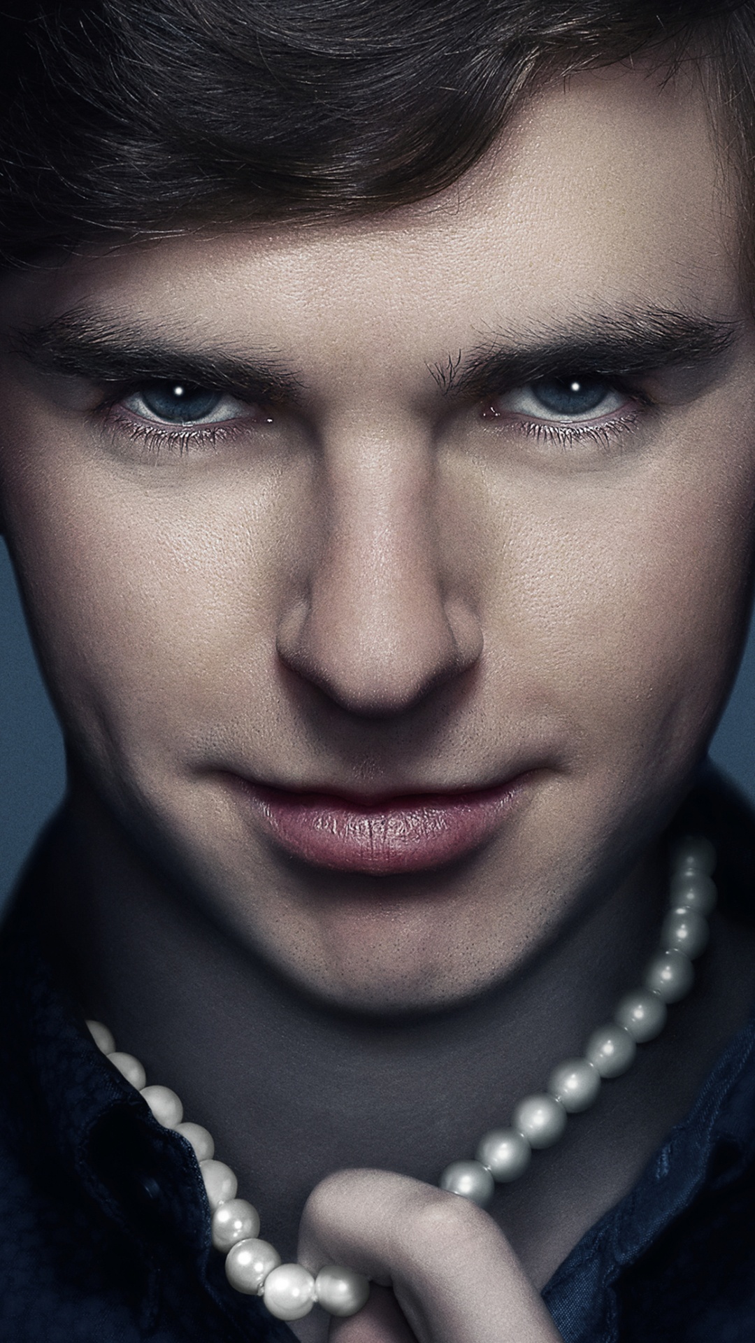 Freddie Highmore, Bates Motel, Norma Bates, Norman Bates, Bates Motel - Season 4. Wallpaper in 1080x1920 Resolution