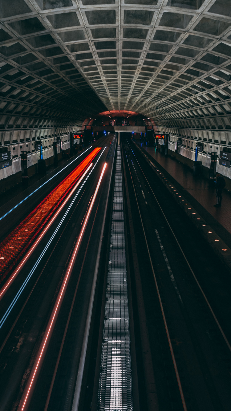 Time Lapse Photography of Train Station. Wallpaper in 750x1334 Resolution