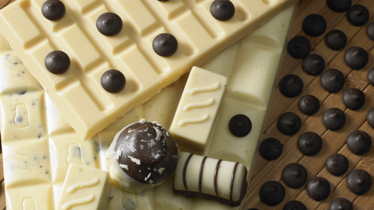 White and Black Chocolate Bar. Wallpaper in 1280x720 Resolution