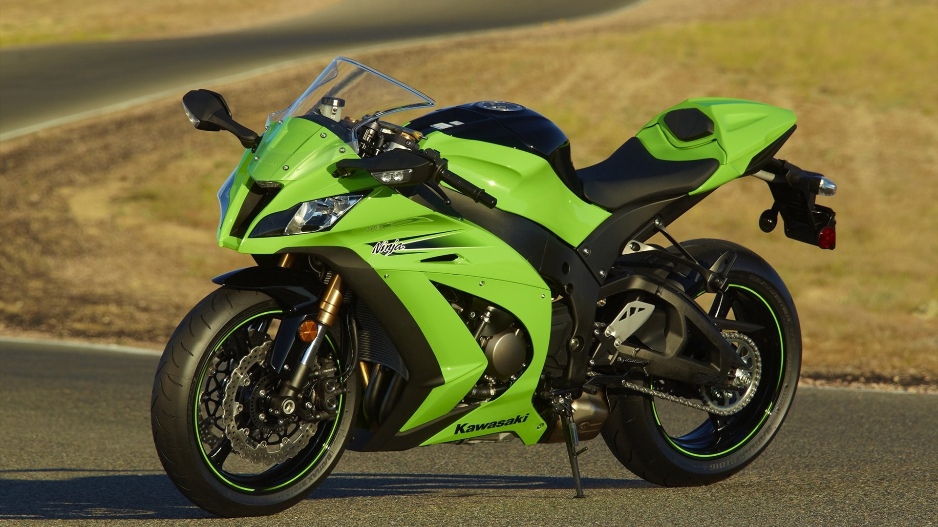 Green and Black Sports Bike. Wallpaper in 1920x1080 Resolution