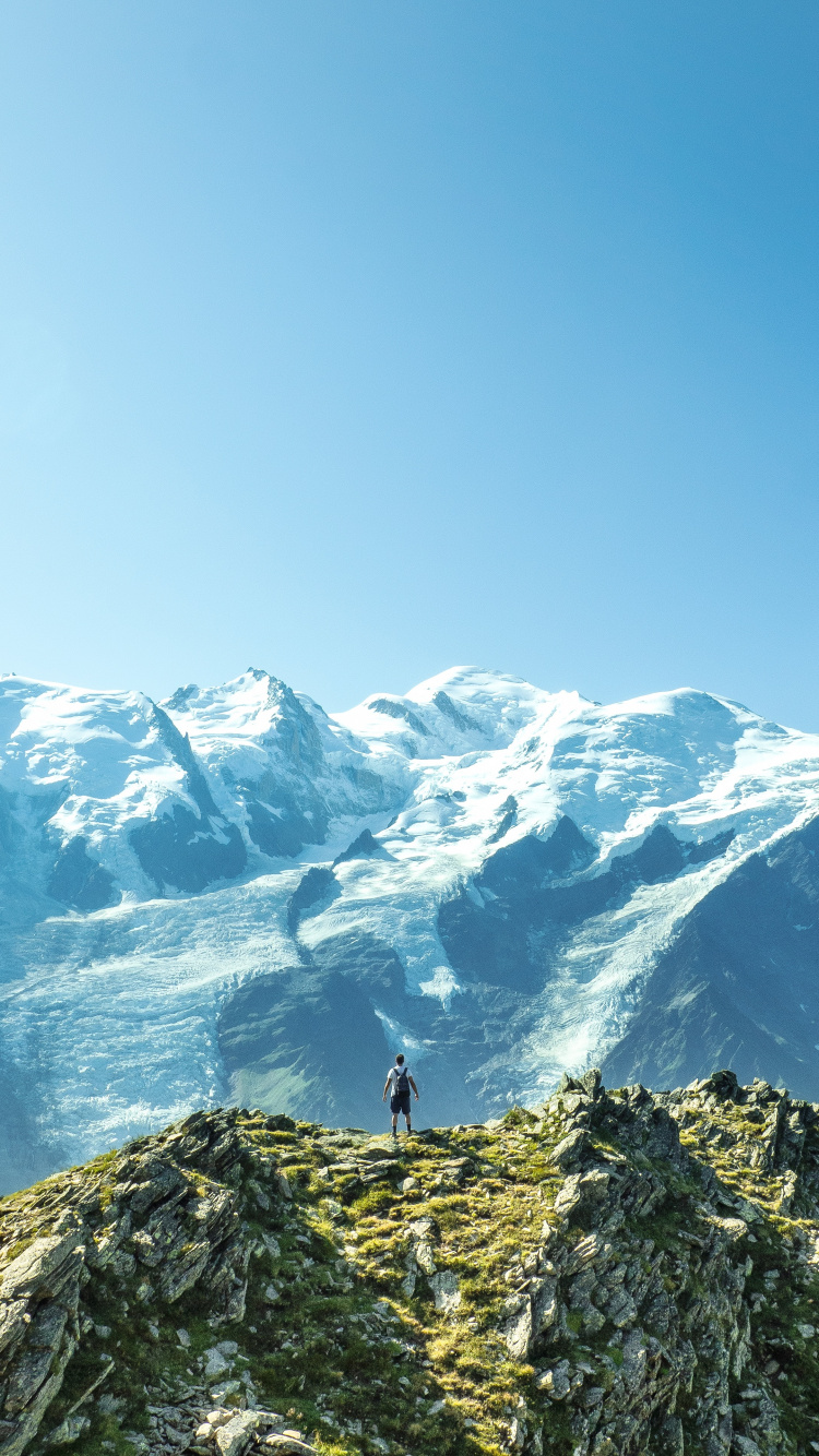 Mont Blanc, Bergkette, Bergigen Landschaftsformen, Grat, Alpen. Wallpaper in 750x1334 Resolution