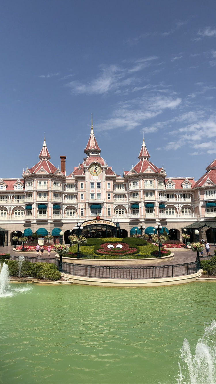 Disneyland, Disneyland Resort Paris Hotel, Water, Water Resources, Water Feature. Wallpaper in 750x1334 Resolution