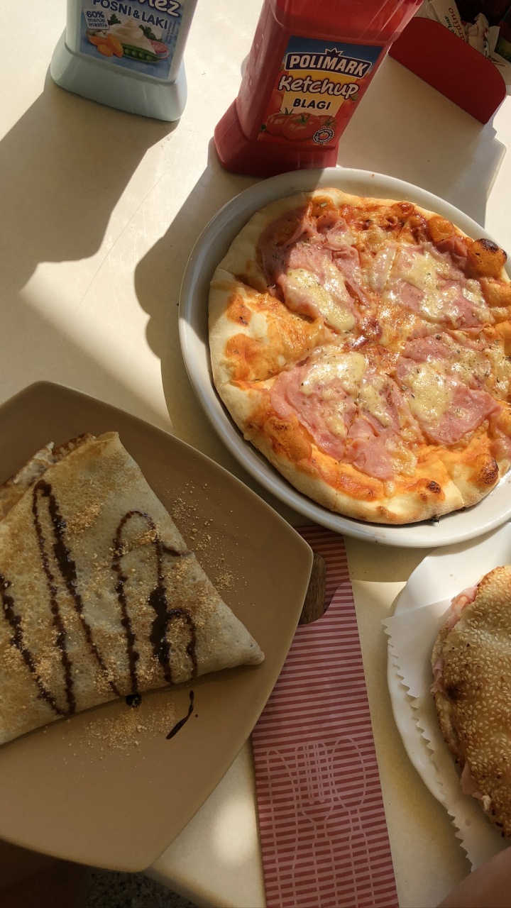 Pizza, Breakfast, Europäische Küche, Fladenbrot, Lebensmittel. Wallpaper in 720x1280 Resolution