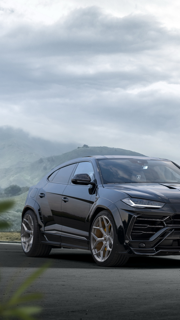 Bmw m 3 Negro en la Carretera. Wallpaper in 750x1334 Resolution